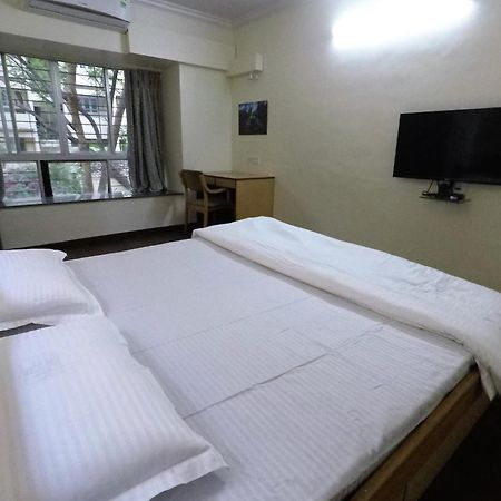 פונה Apple Tree Apartments Koregaon Park מראה חיצוני תמונה