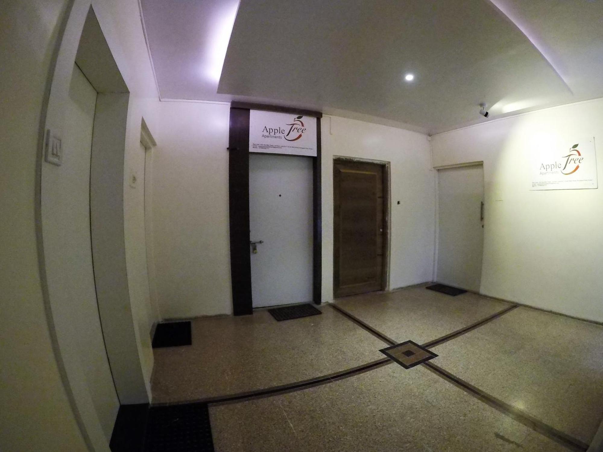 פונה Apple Tree Apartments Koregaon Park מראה חיצוני תמונה